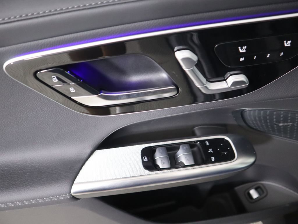 New 2026 Mercedes-Benz GLC 300 image 24