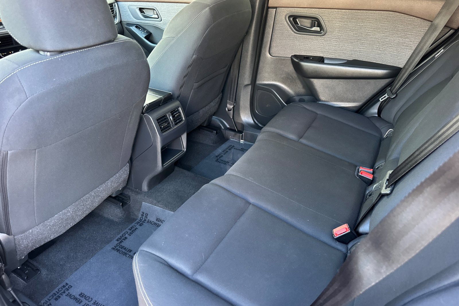 Used 2023 Nissan Rogue S FWD image 14