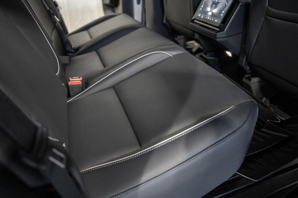 Used 2024 Tesla Cybertruck AWD Crew Cab image 37