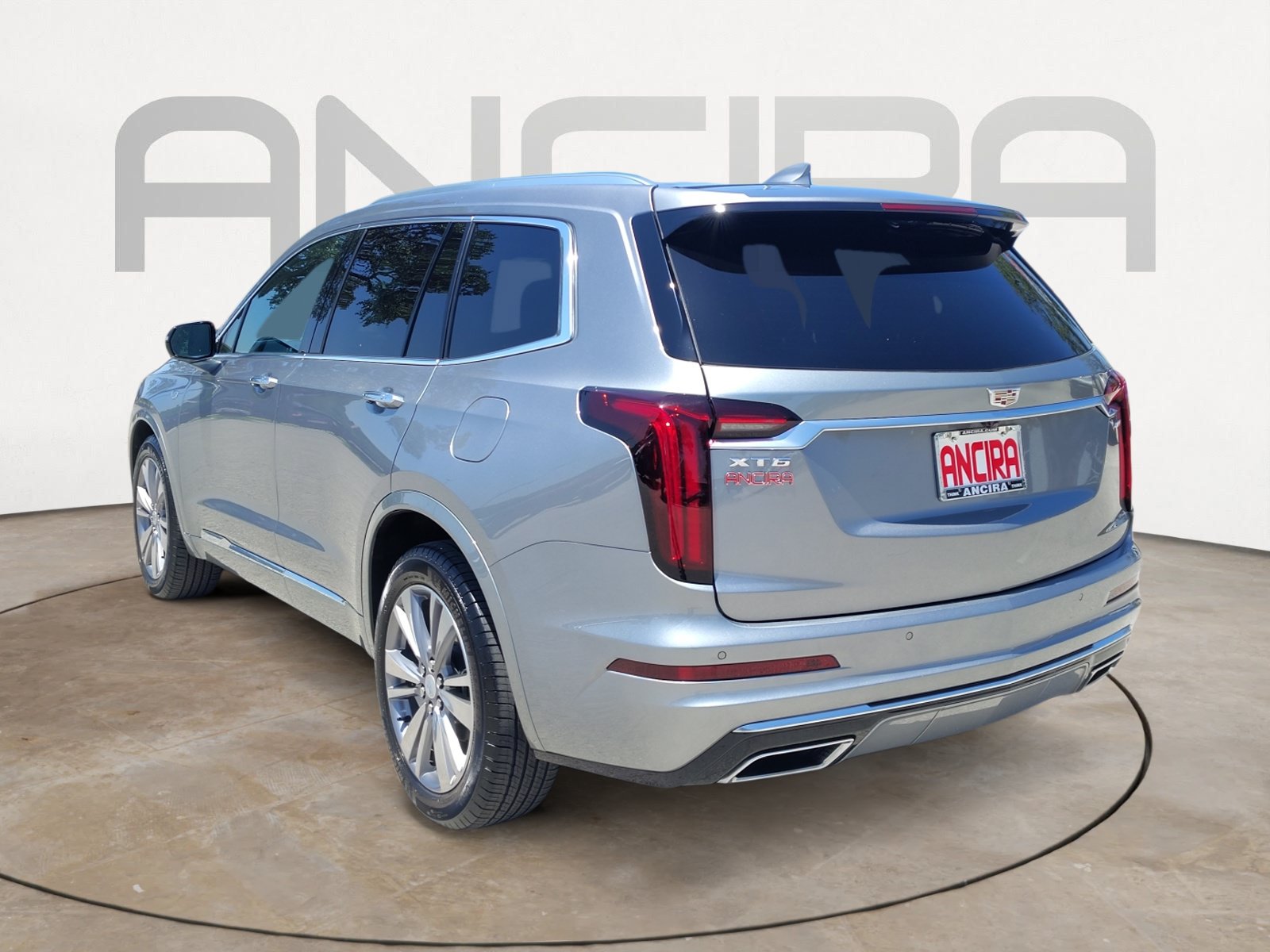 Used 2025 Cadillac XT6 Premium Luxury FWD image 8