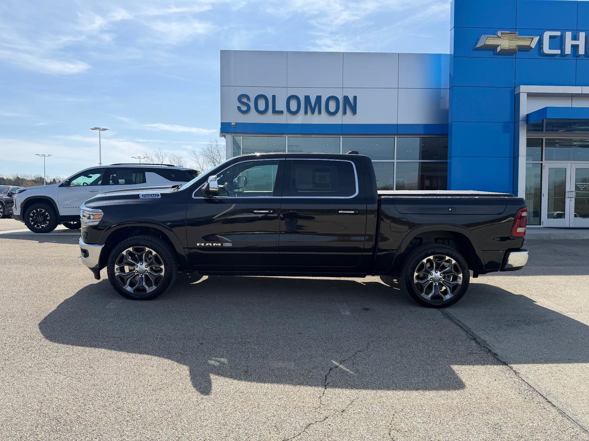 Used 2021 RAM 1500 Limited AWD/4WD image 2