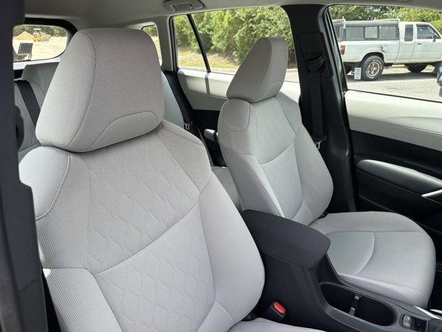 Certified 2025 Toyota Corolla Cross L FWD image 16