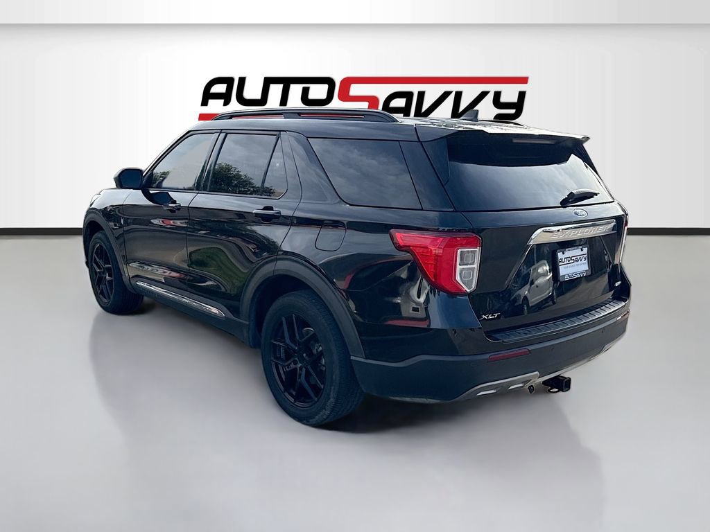Used 2021 Ford Explorer XLT w/ Equipment Group 202A image 5