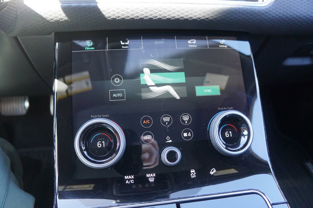 Used 2020 Land Rover Range Rover Velar R-Dynamic S image 19