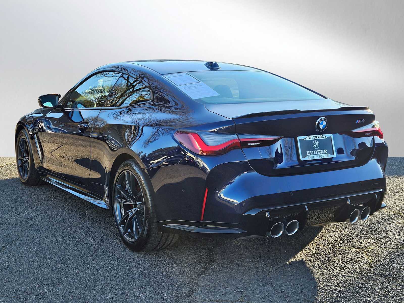 Used 2024 BMW M4 Coupe w/ Executive Package image 10