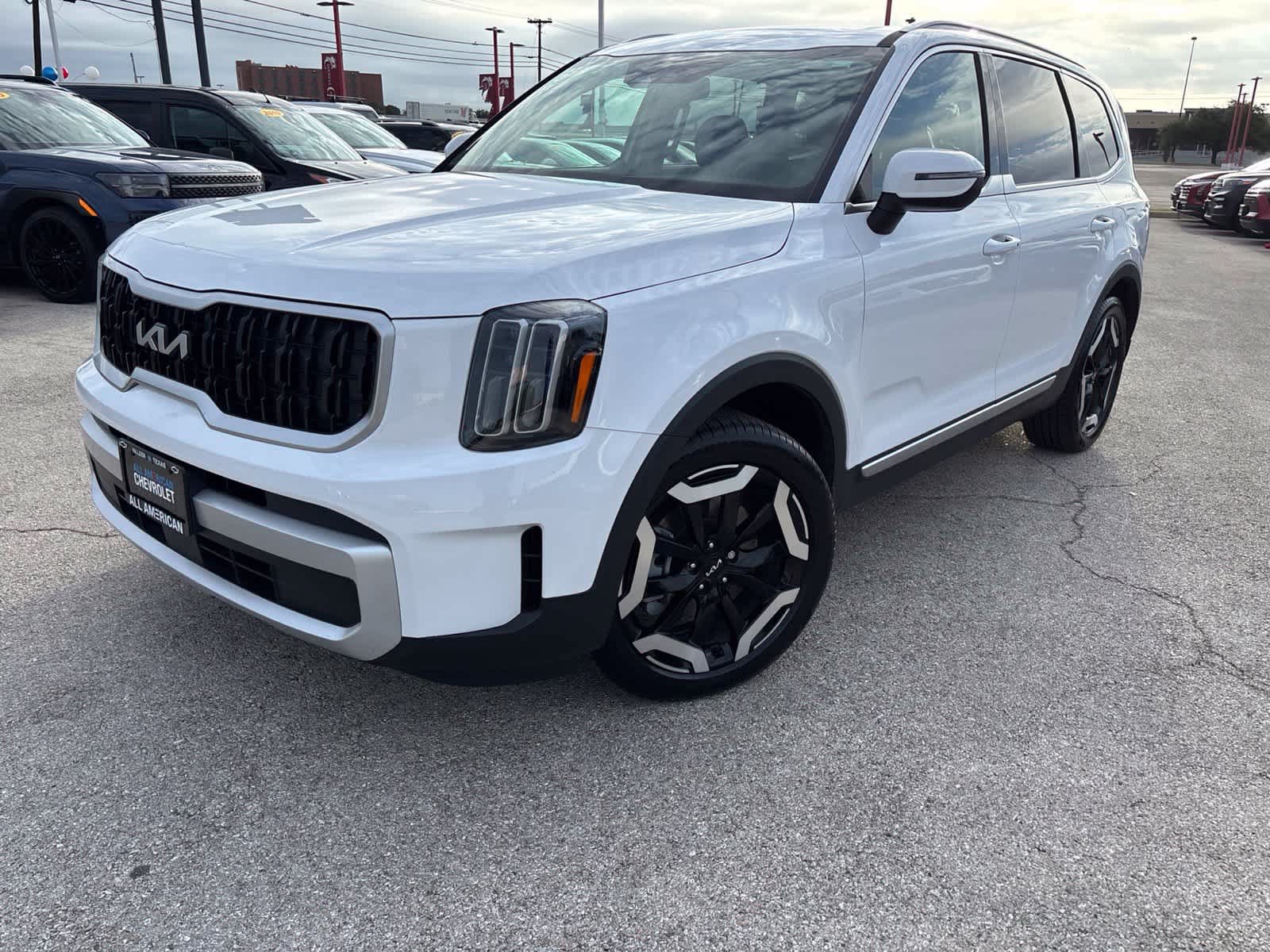 Used 2025 Kia Telluride EX FWD image 1