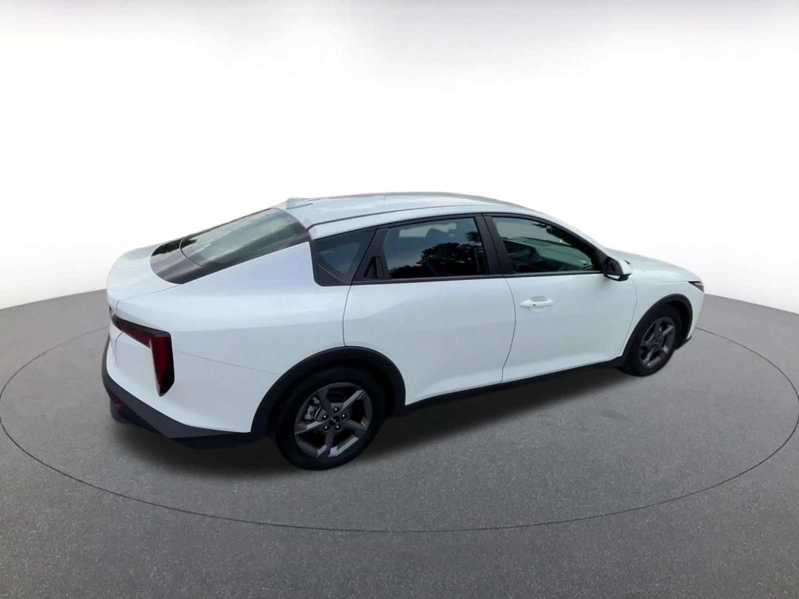 Used 2025 Kia K4 FWD image 14