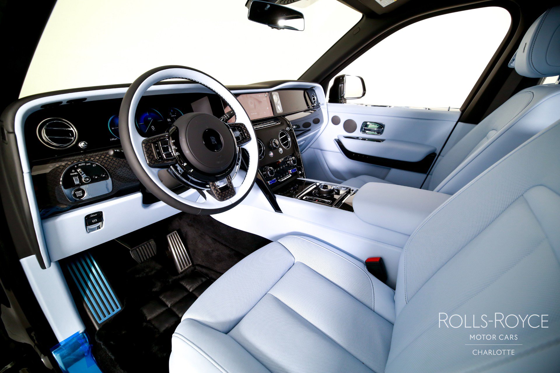 New 2026 Rolls-Royce Cullinan Black Badge image 4