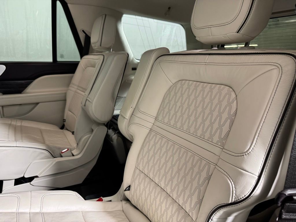 Certified 2023 Lincoln Navigator Black Label image 50