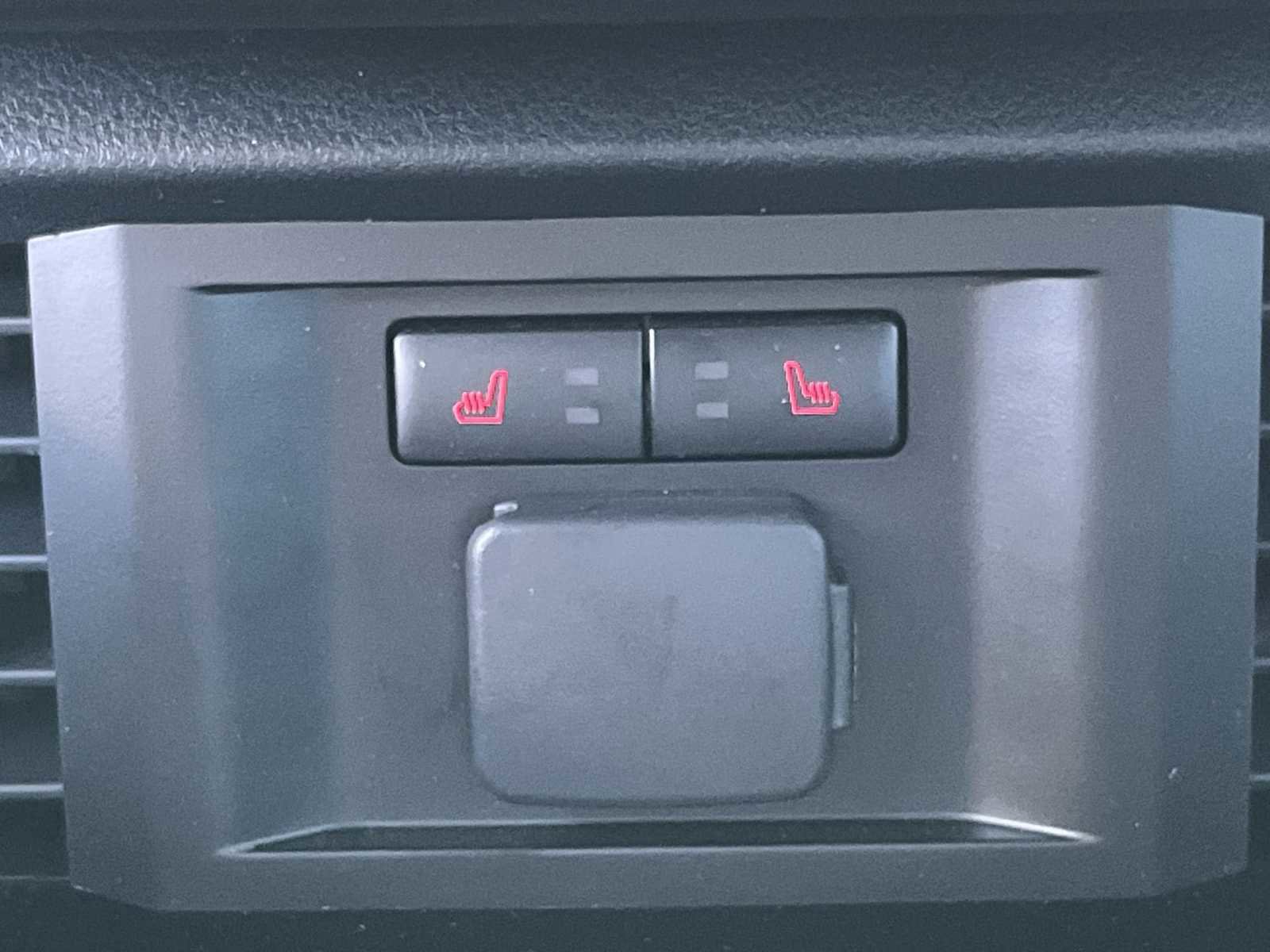 New 2023 Ford F150 Lightning Platinum image 22