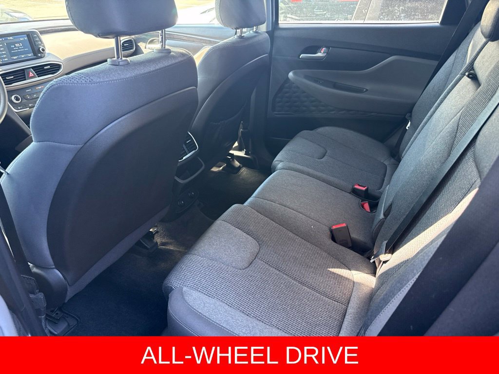 Used 2020 Hyundai Santa Fe SE AWD/4WD image 9