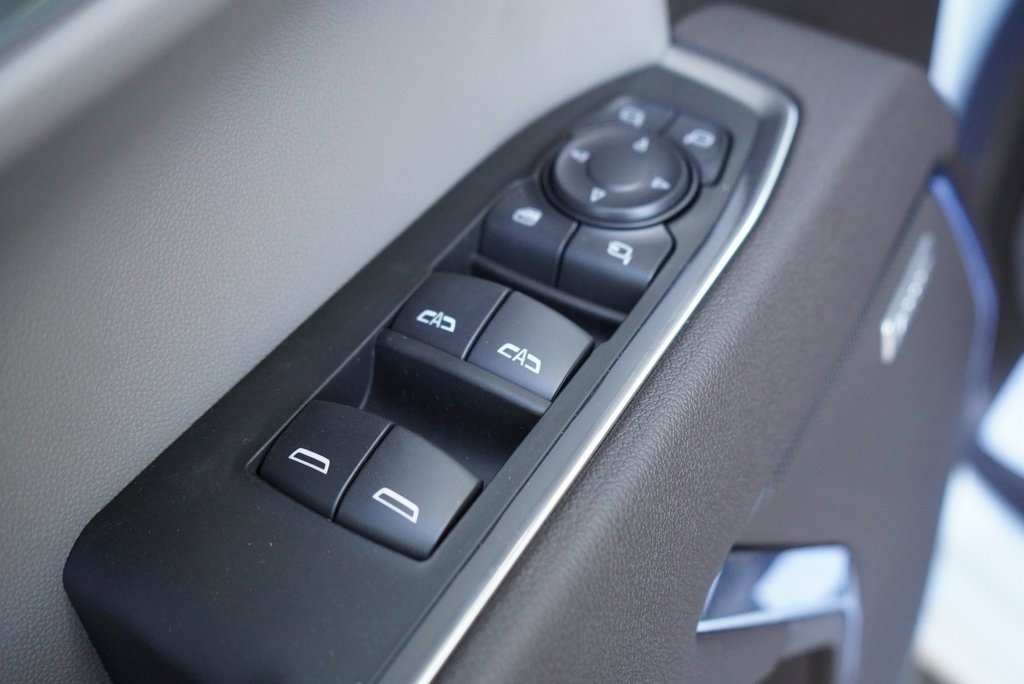 New 2026 GMC Sierra 1500 SLT image 22