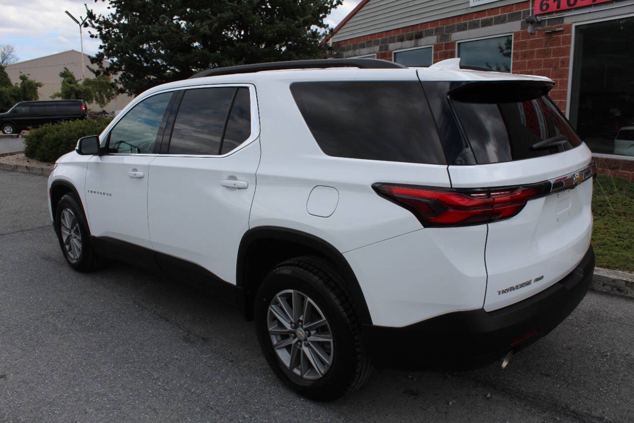 Used 2023 Chevrolet Traverse LT AWD/4WD image 8