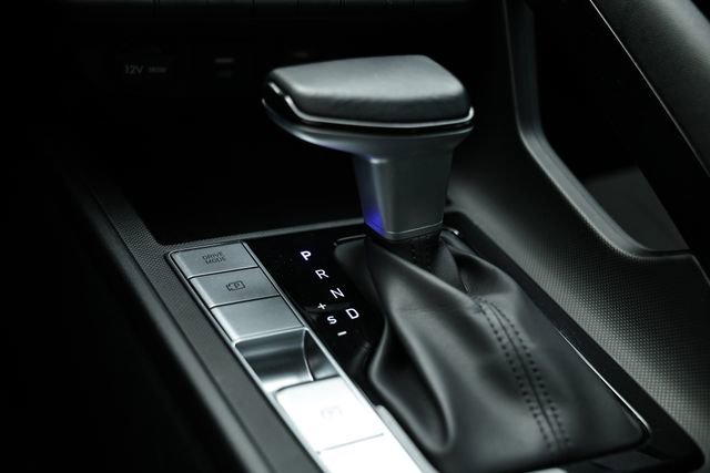 Used 2023 Hyundai Elantra SEL w/ Convenience Package image 38