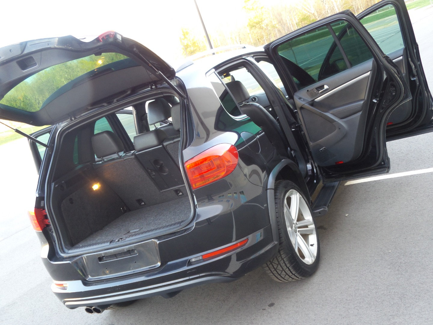 Used 2015 Volkswagen Tiguan R-Line FWD image 64