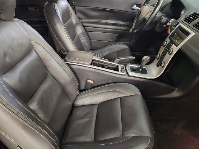 Used 2011 Volvo C70 T5 w/ Convenience Pkg FWD image 3