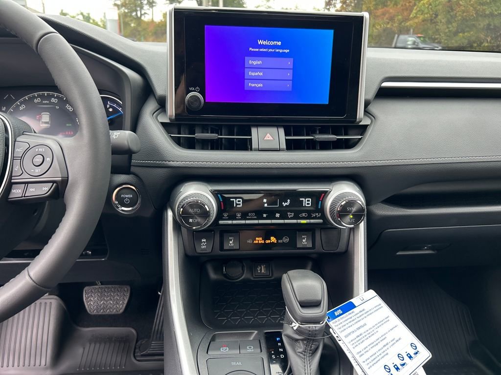 New 2025 Toyota RAV4 XLE image 11
