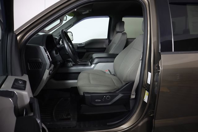 Used 2016 Ford F150 XLT w/ Equipment Group 302A Luxury AWD/4WD image 29