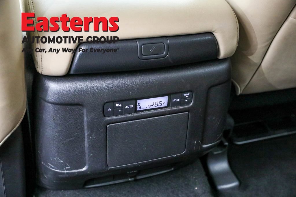 Used 2022 Nissan Armada SV w/ SV Appearance Package image 22
