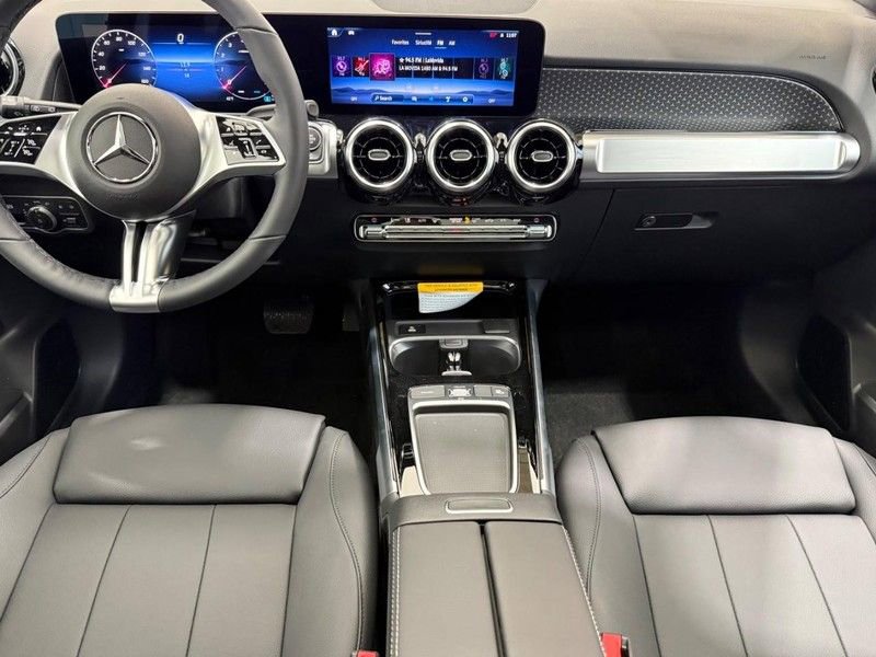 New 2026 Mercedes-Benz GLB 250 4MATIC image 5