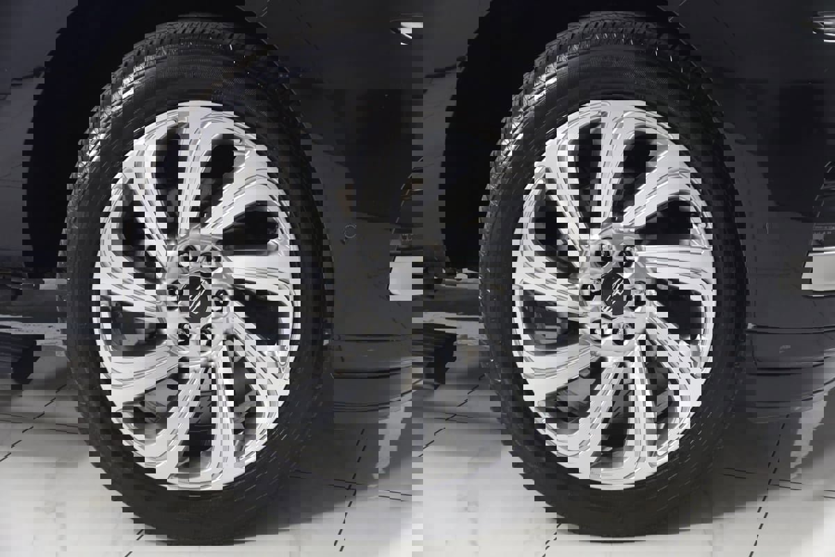 Used 2024 Lincoln Navigator Reserve AWD/4WD image 18