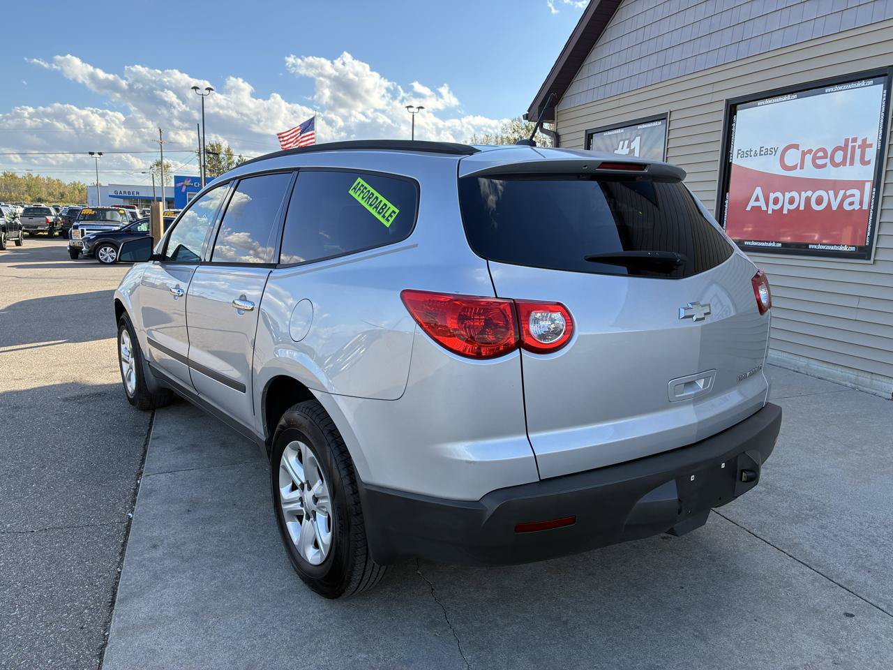 Used 2012 Chevrolet Traverse LS FWD image 7
