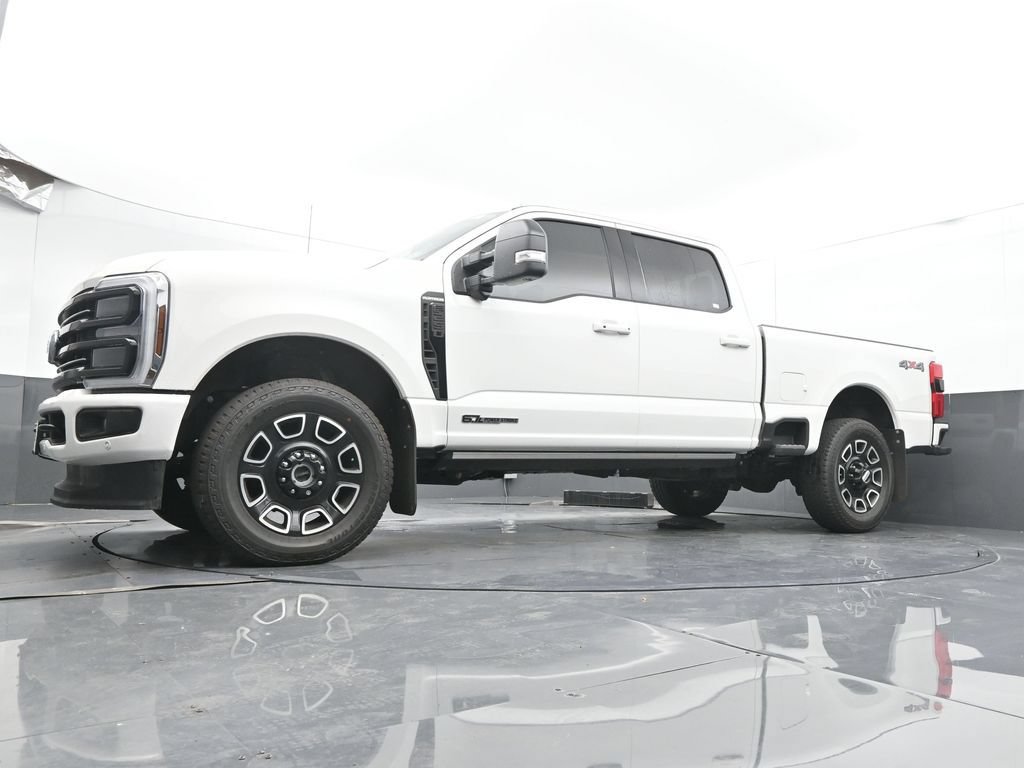 Used 2025 Ford F250 Platinum AWD/4WD image 37