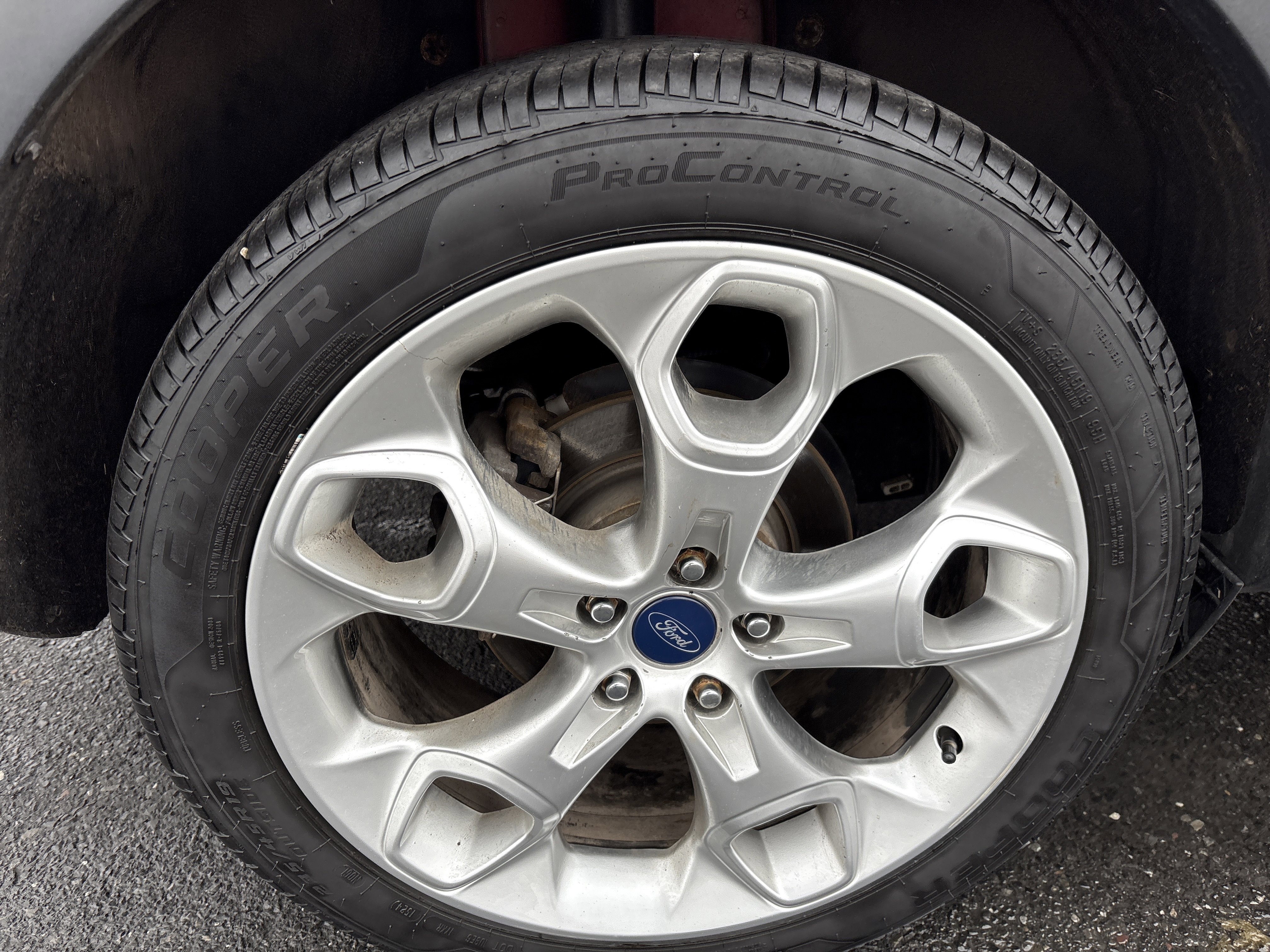 Used 2013 Ford Escape Titanium image 5