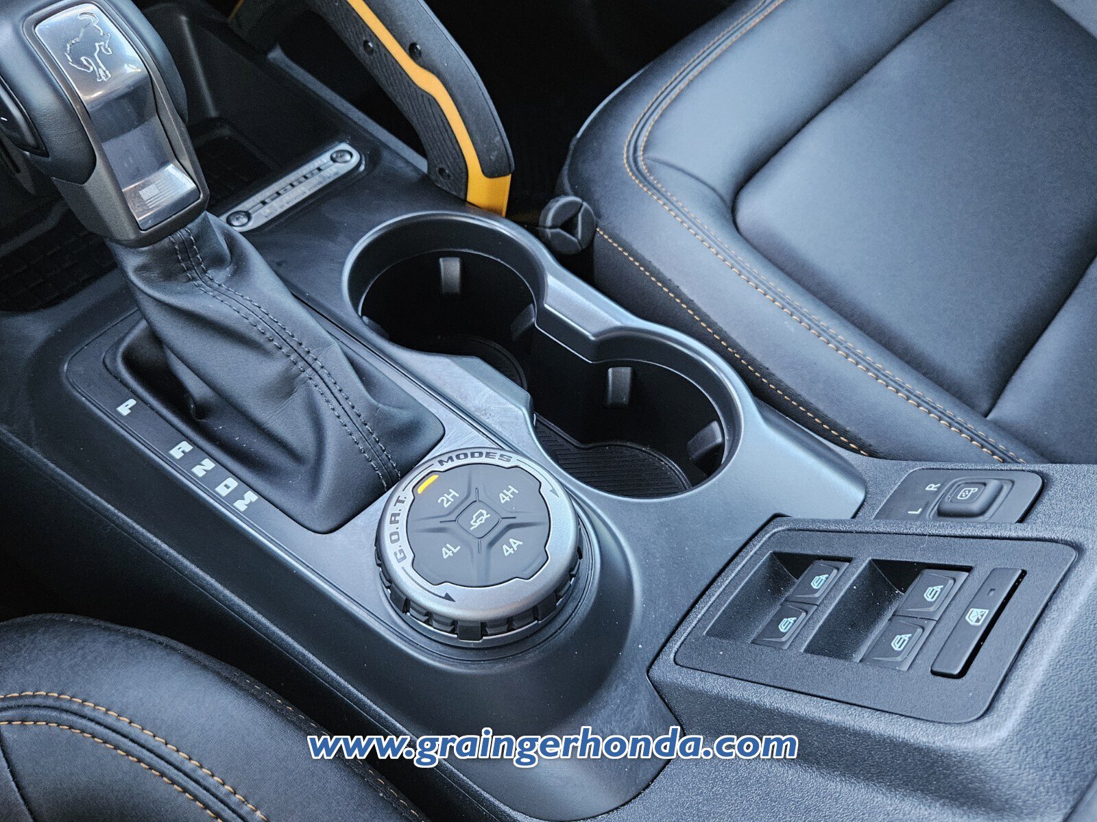 Used 2024 Ford Bronco Badlands image 18