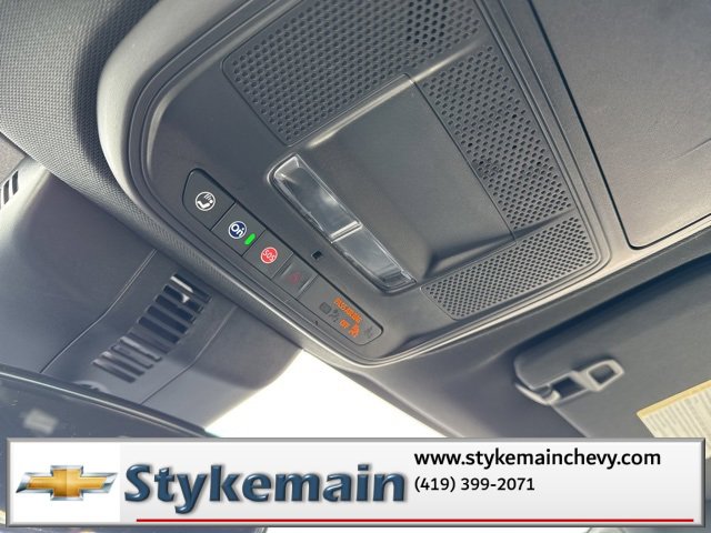 Used 2024 Chevrolet Traverse LT image 47