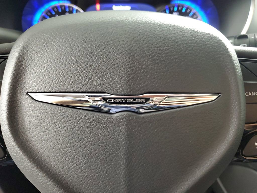 New 2026 Chrysler Pacifica Limited w/ S Appearance Package image 23