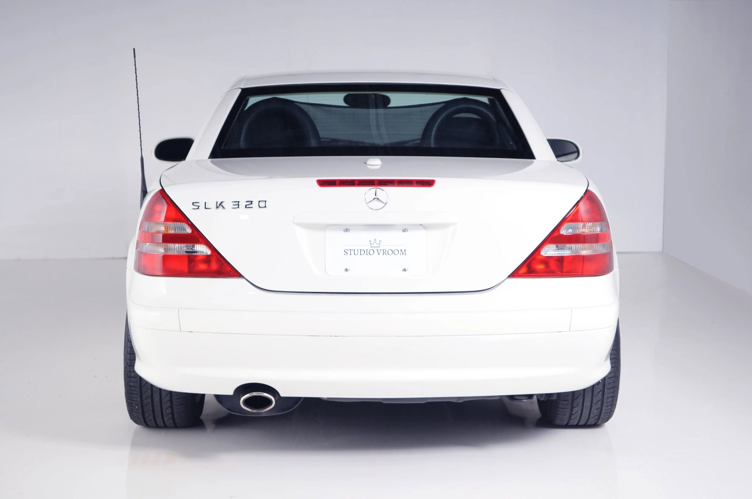Used 2002 Mercedes-Benz SLK 320 image 4