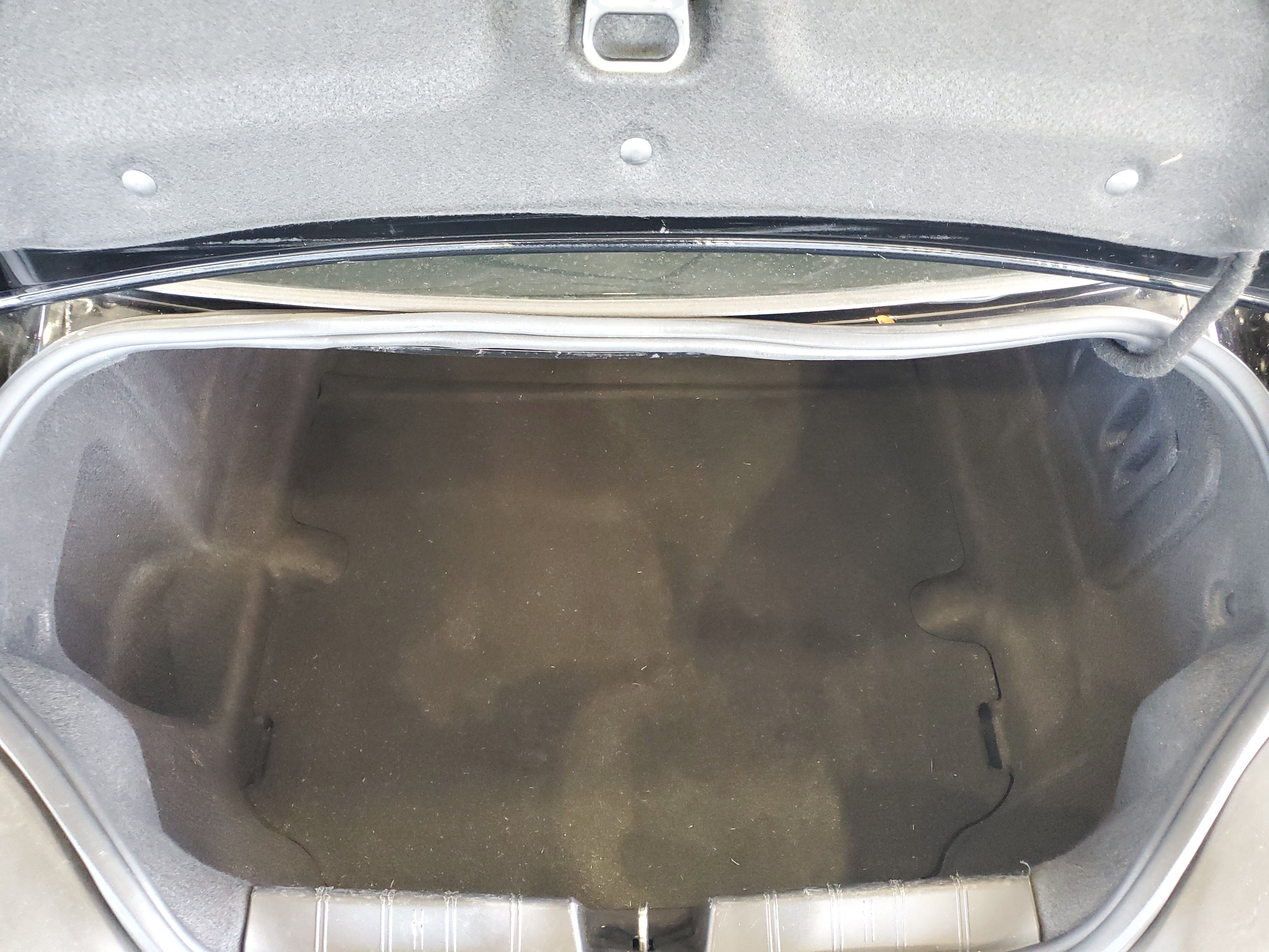 Used 2022 Chevrolet Camaro LS RWD image 2