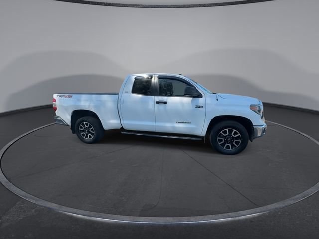 Used 2018 Toyota Tundra SR5 w/ TRD Off Road Package video 2