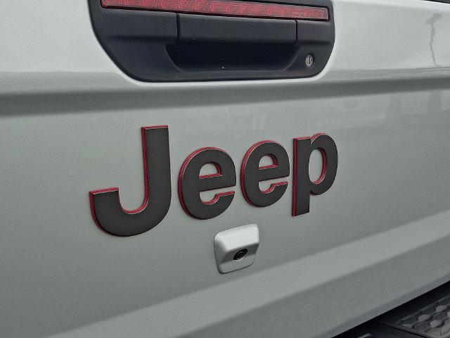 Used 2024 Jeep Gladiator Rubicon w/ Technology Group AWD/4WD image 29