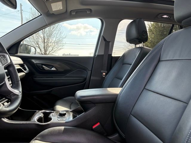 Certified 2024 GMC Terrain SLT w/ Infotainment Package II image 27