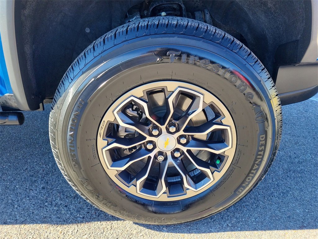 Used 2021 Chevrolet Colorado ZR2 w/ LPO, Premium Interior Package image 17