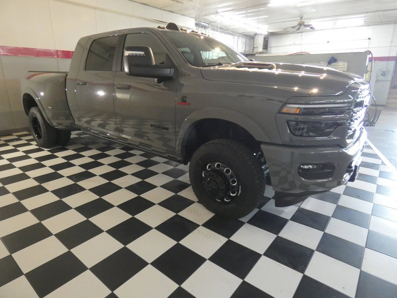 New 2026 RAM 3500 Limited image 4