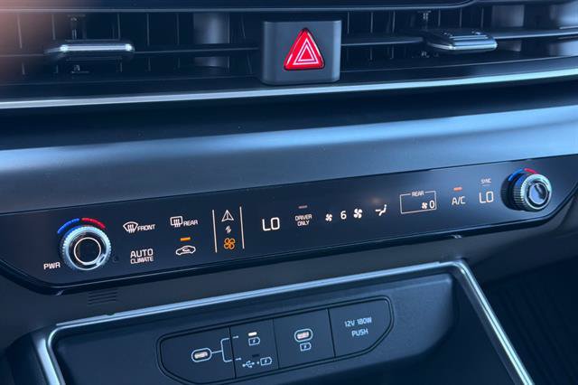 New 2026 Kia Carnival LXS FWD image 24