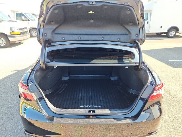 Used 2024 Toyota Camry XSE w/ Cold Weather Package FWD image 33