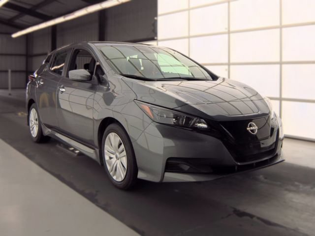 Used 2025 Nissan Leaf S FWD image 2