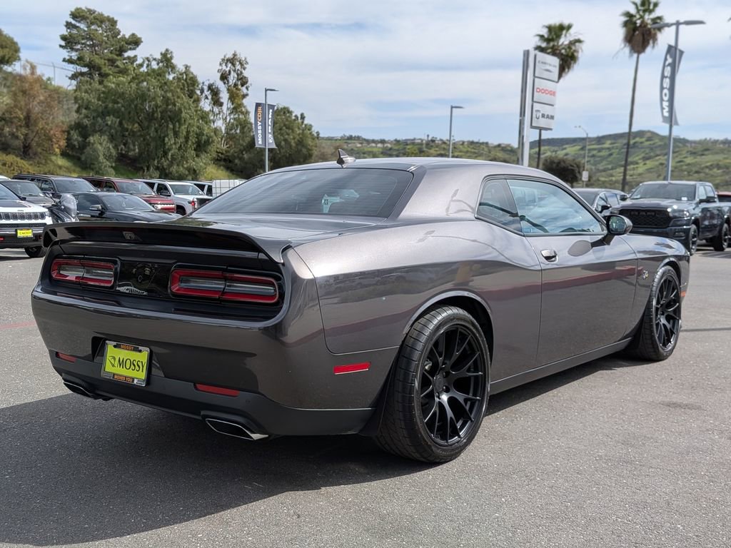 Certified 2016 Dodge Challenger R/T Scat Pack w/ Leather Interior Group image 7