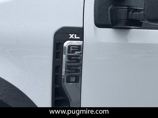 Used 2024 Ford F550 4x4 Regular Cab Super Duty w/ XL Chrome Package image 12