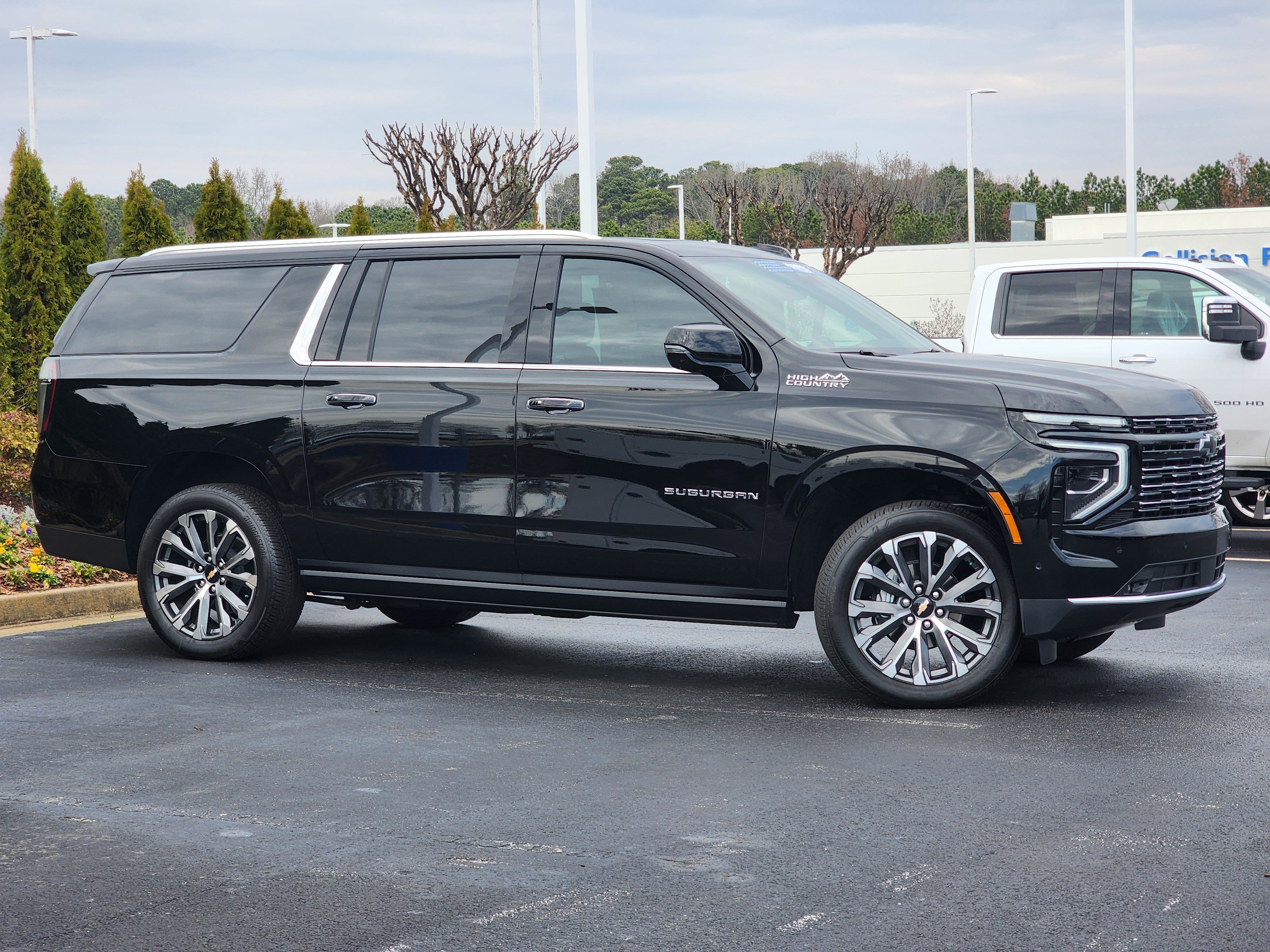 Used 2026 Chevrolet Suburban High Country image 3