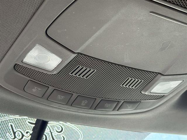 Used 2017 Ford F250 Lariat w/ Chrome Package image 20