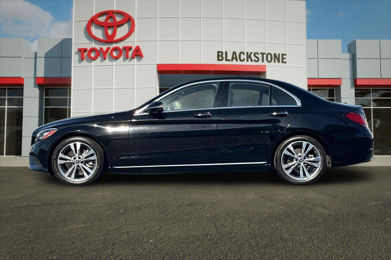 Used 2019 Mercedes-Benz C 300 Sedan image 6