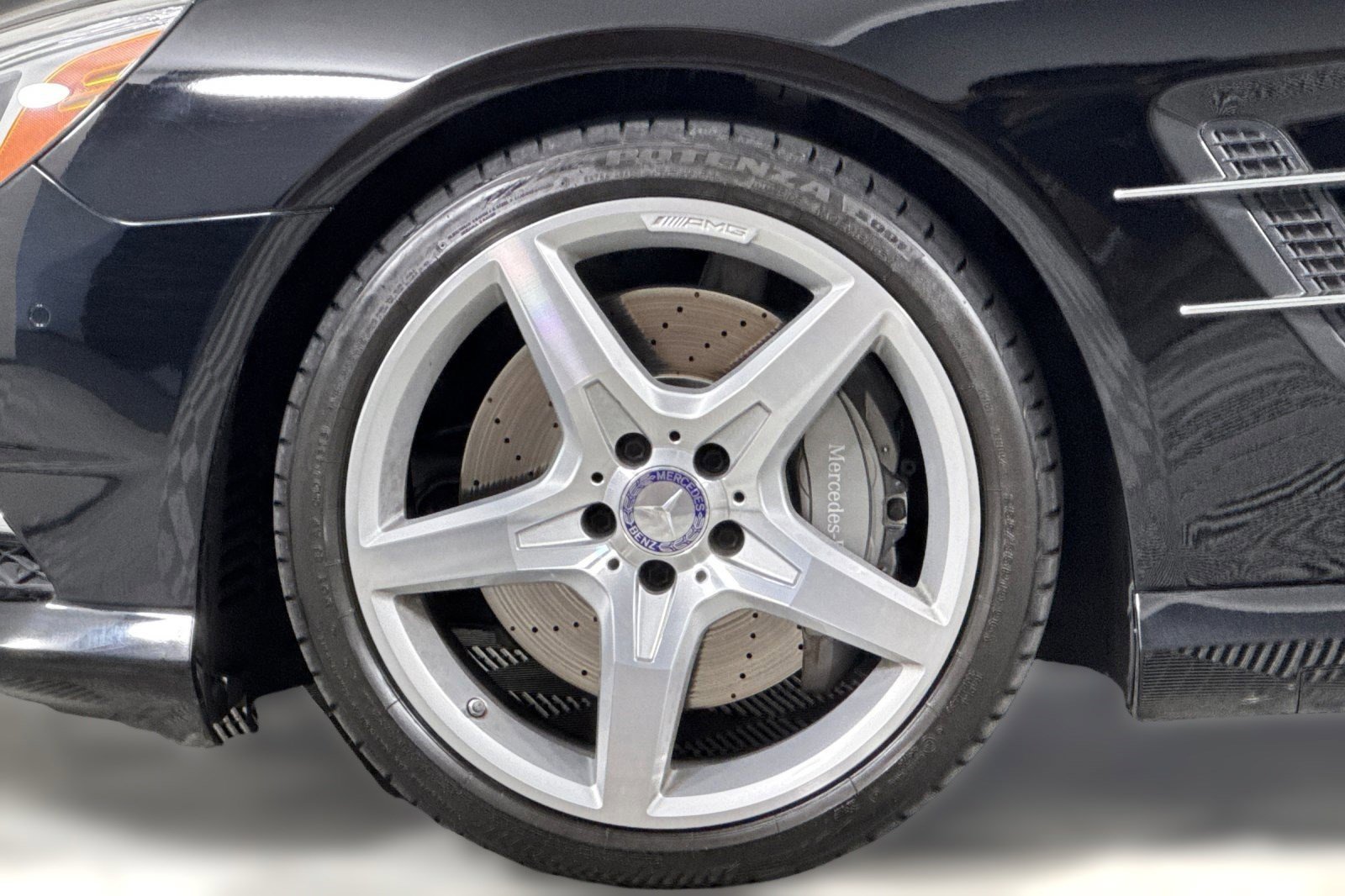 Used 2013 Mercedes-Benz SL 550 w/ Premium Pkg image 11