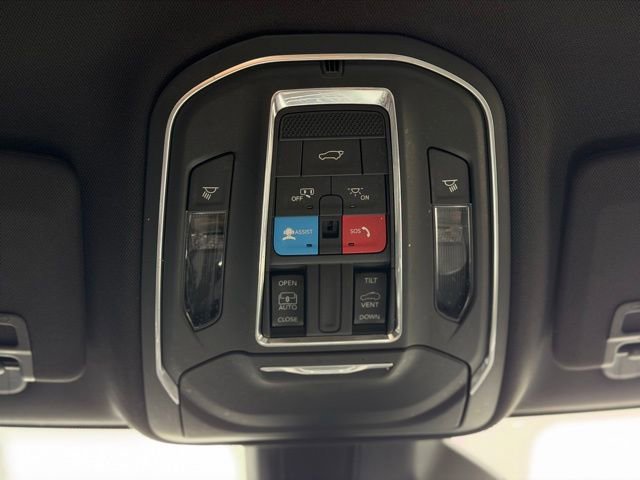 Used 2022 Jeep Grand Cherokee L Laredo AWD/4WD image 42
