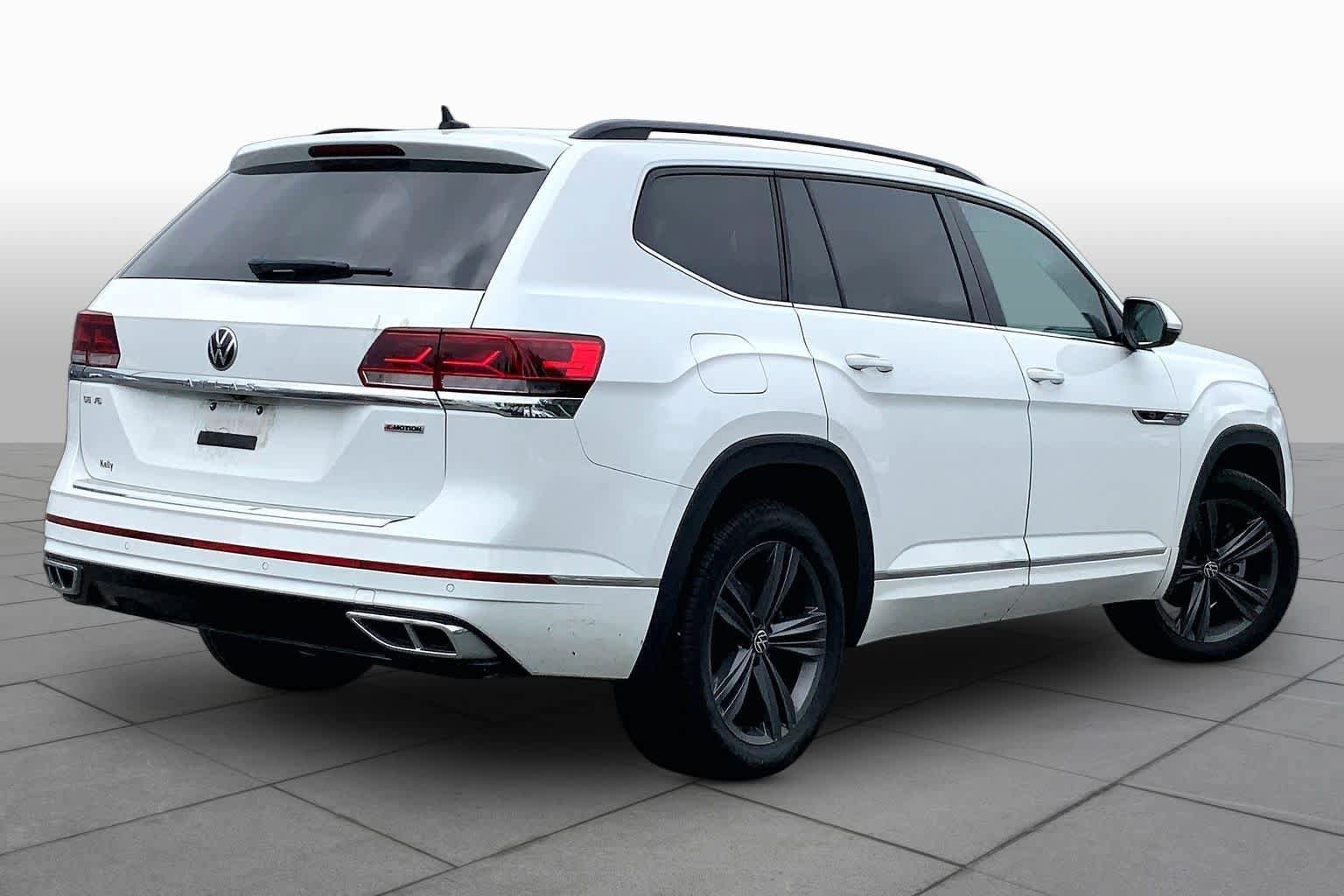 Used 2021 Volkswagen Atlas SE w/ Panoramic Sunroof Package AWD/4WD image 13