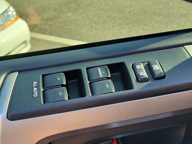 Used 2024 Toyota 4Runner SR5 image 29